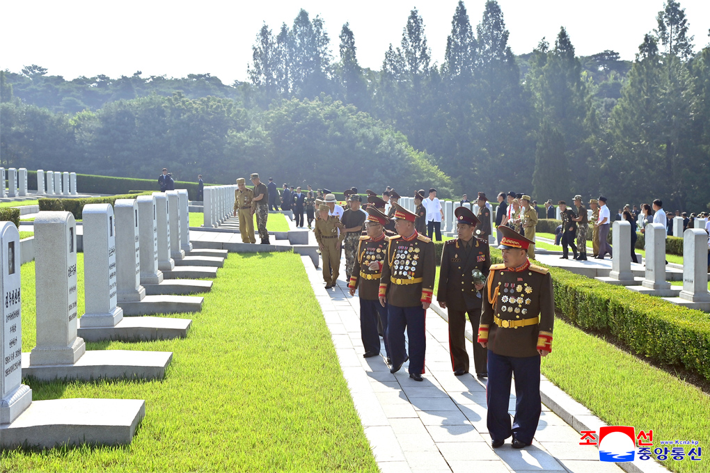 5-조국해방전쟁승리72돐 성대히 경축
